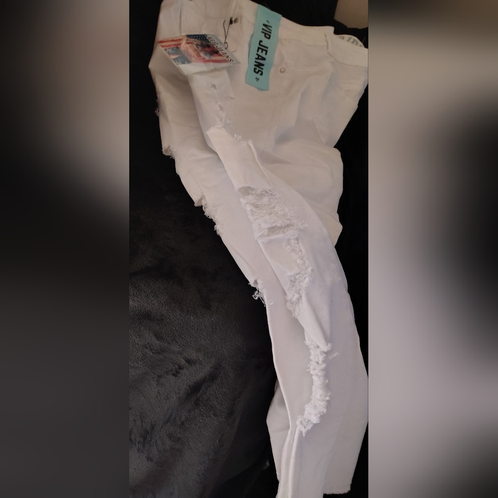 NWT White size 20 VIP skinny distressed jeans